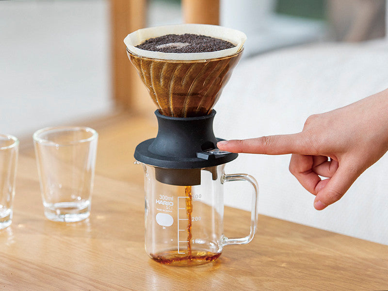 Kit HARIO Switch - porte filtre + carafe + filtres / Café Guzo