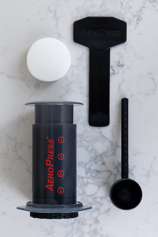 AEROPRESS Coffee Maker / Café Guzo
